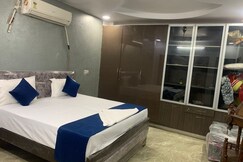 Castle Gold A Unit of Gold Room Huf