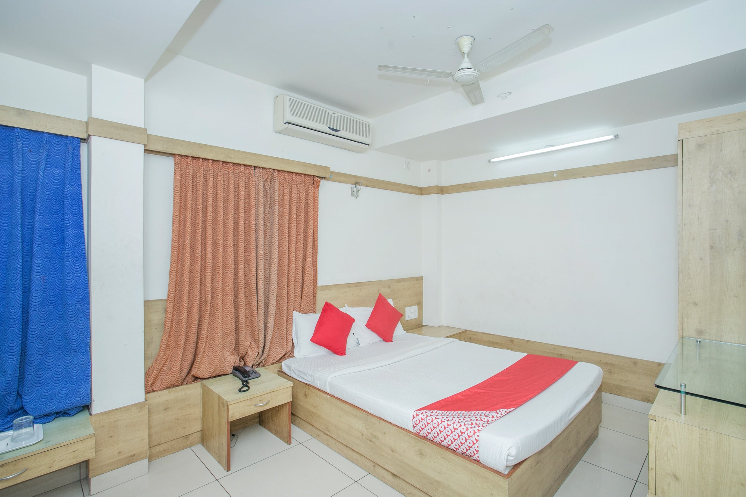Hotel O ABHIMAANI COMFORTS - Tap to explore photos