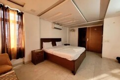 FabHotel The Royal Residency