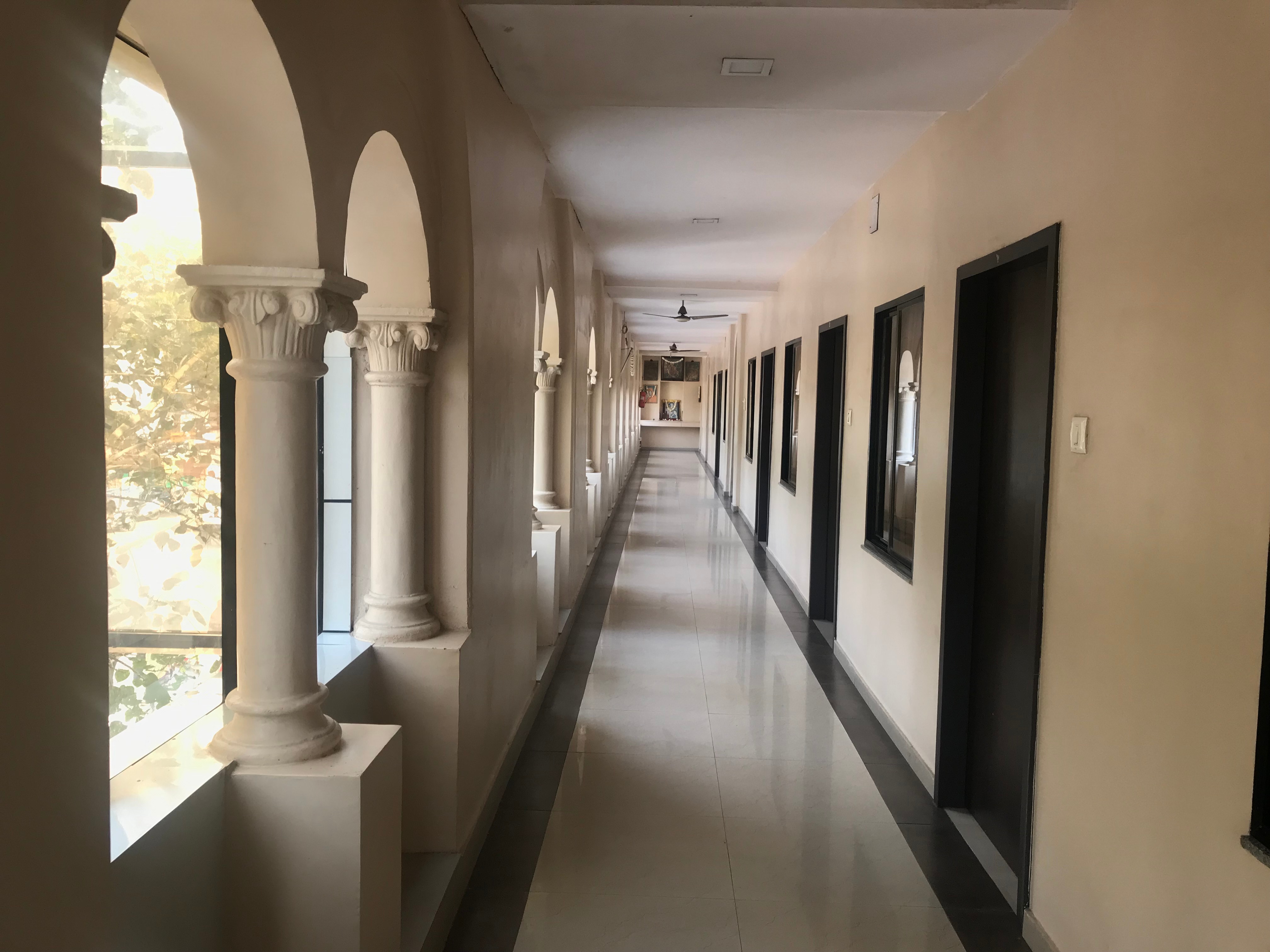 Hotel Garden - Tap to explore photos