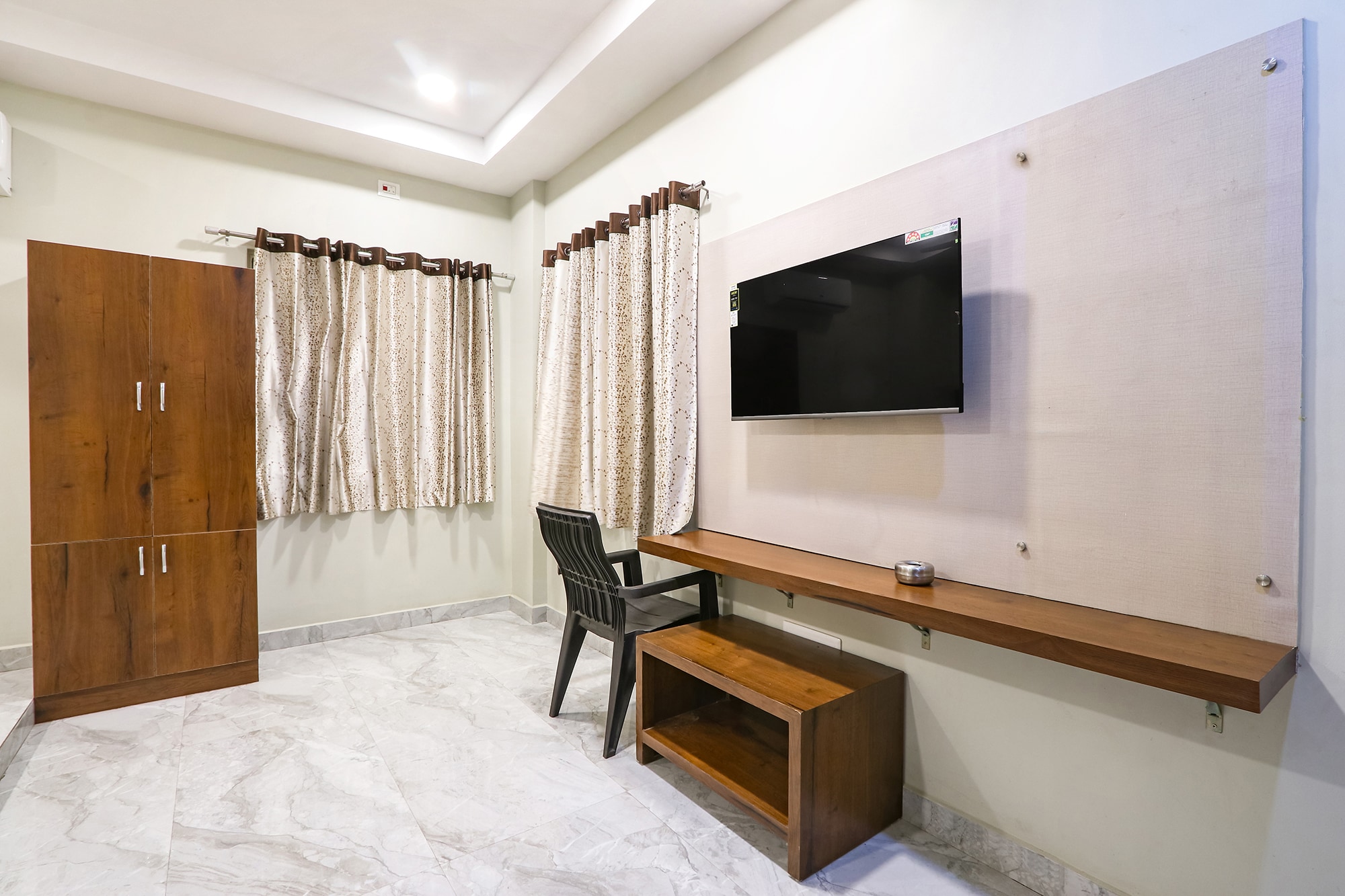 FabHotel Simhadri Grand - Nr. Khammam Railway Station - Tap to explore photos