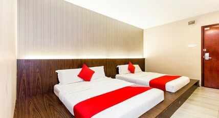 Hotel O 340 Comfort Hotel Room Type - Suite Family