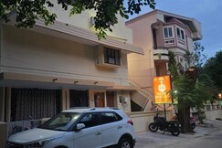 Meera Homestay | Garudadri