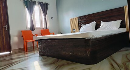 Shehnai Palace Room Type - Luxury Room
