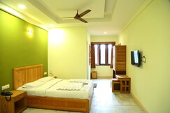 Green hill hotel 