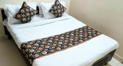 Sukh Stays Near Railway Station by Sukhdev Palace Room Type - Sukh Stays Near Railway Station by Sukhdev Palace Sukh Stays Near Railway Station by Sukhdev Palace Room Type - Sukh Stays Near Railway Station by Sukhdev Palace