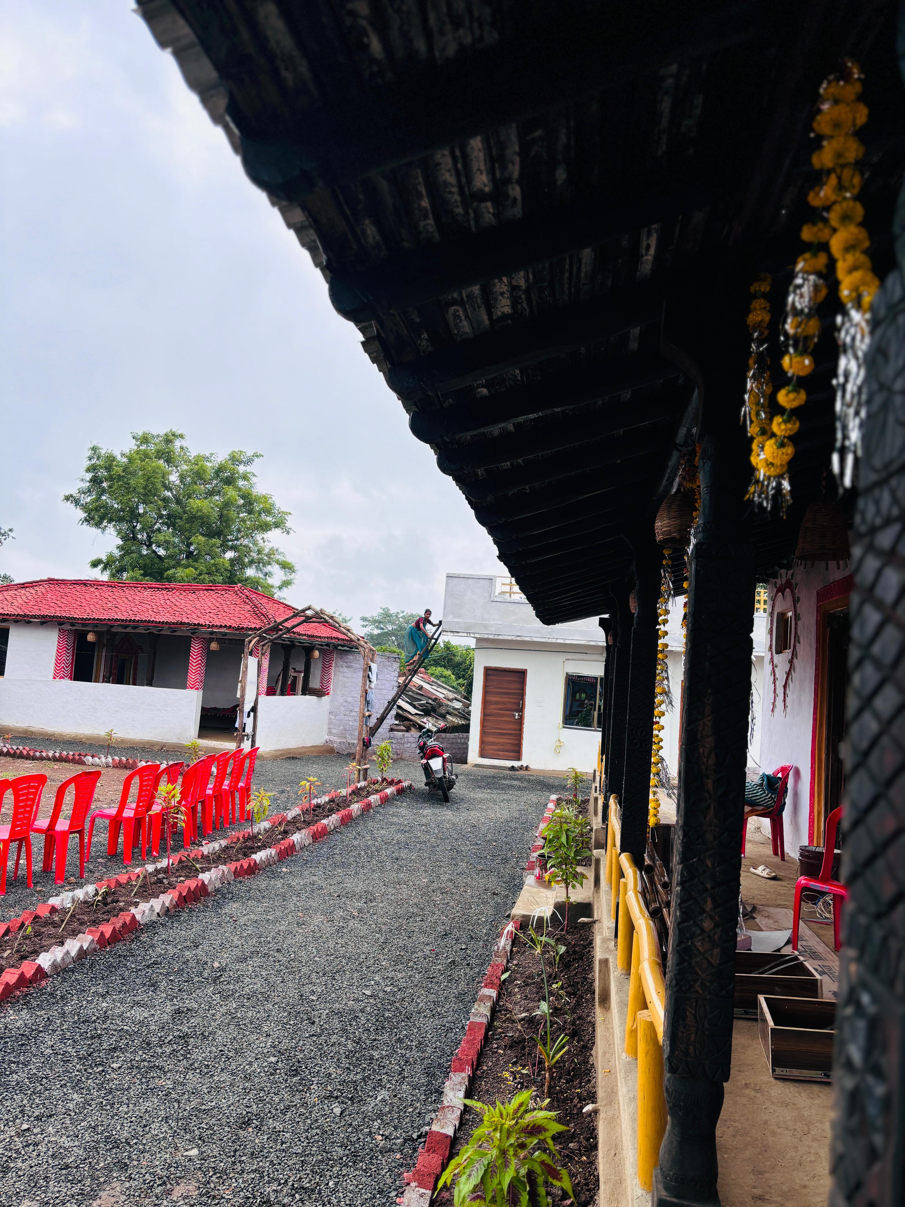 MADAI RESORT - Tap to explore photos