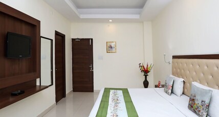 TTAMAASHA INNN Room Type - Deluxe Room with Air Conditioning TTAMAASHA INNN Room Type - Deluxe Room with Air Conditioning
