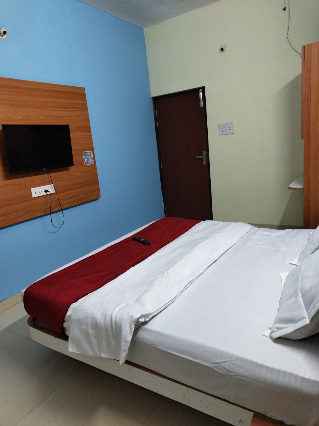 Hotel Sutlaj - Tap to explore photos