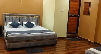 Thee Raam Lala Stay Room Type - Luxury Family Room with 2 King Beds