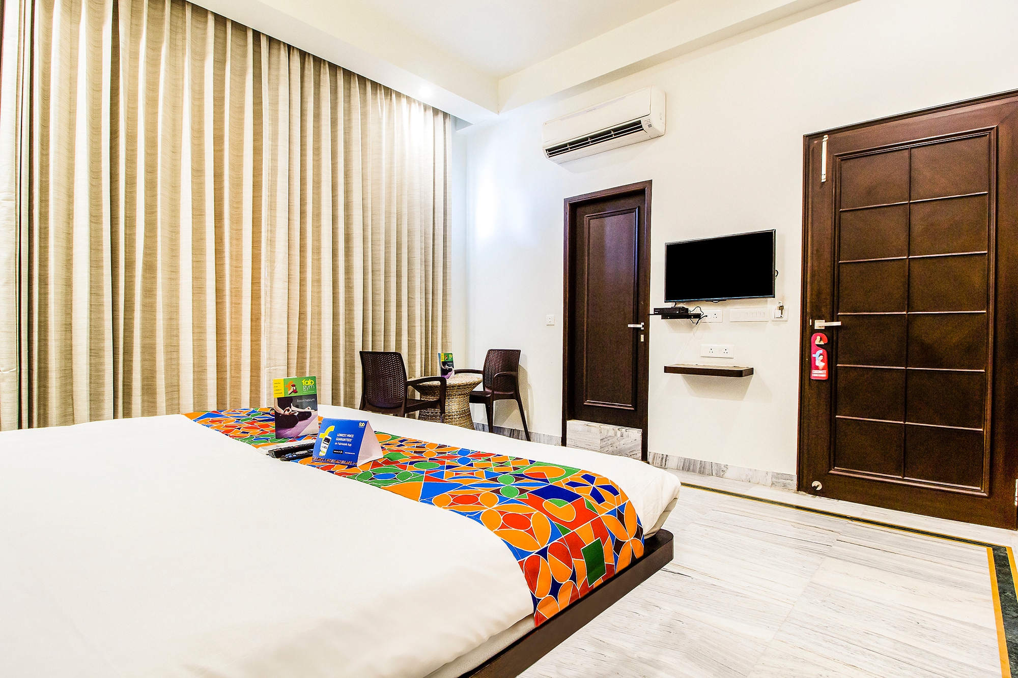 FabHotel Jaipur Villa - Tap to explore photos