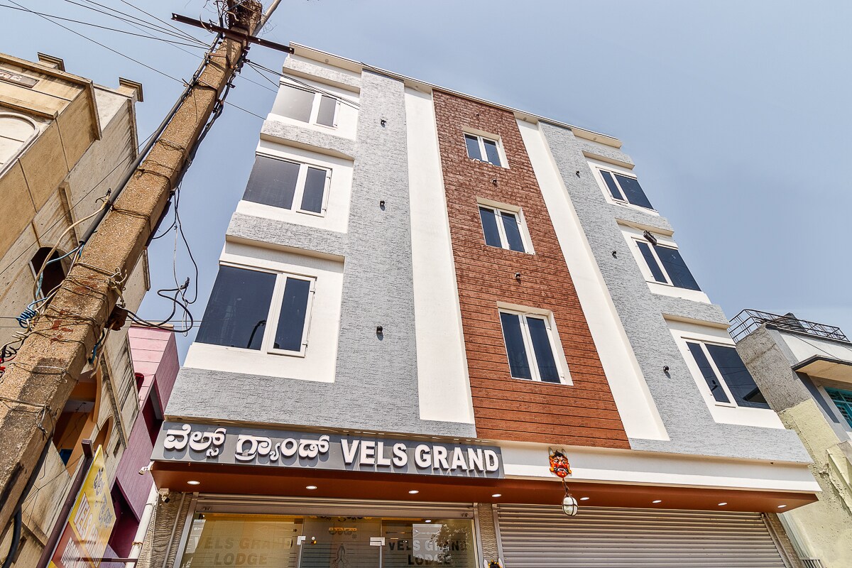 Octave Vels Grand Hotel - Tap to explore photos