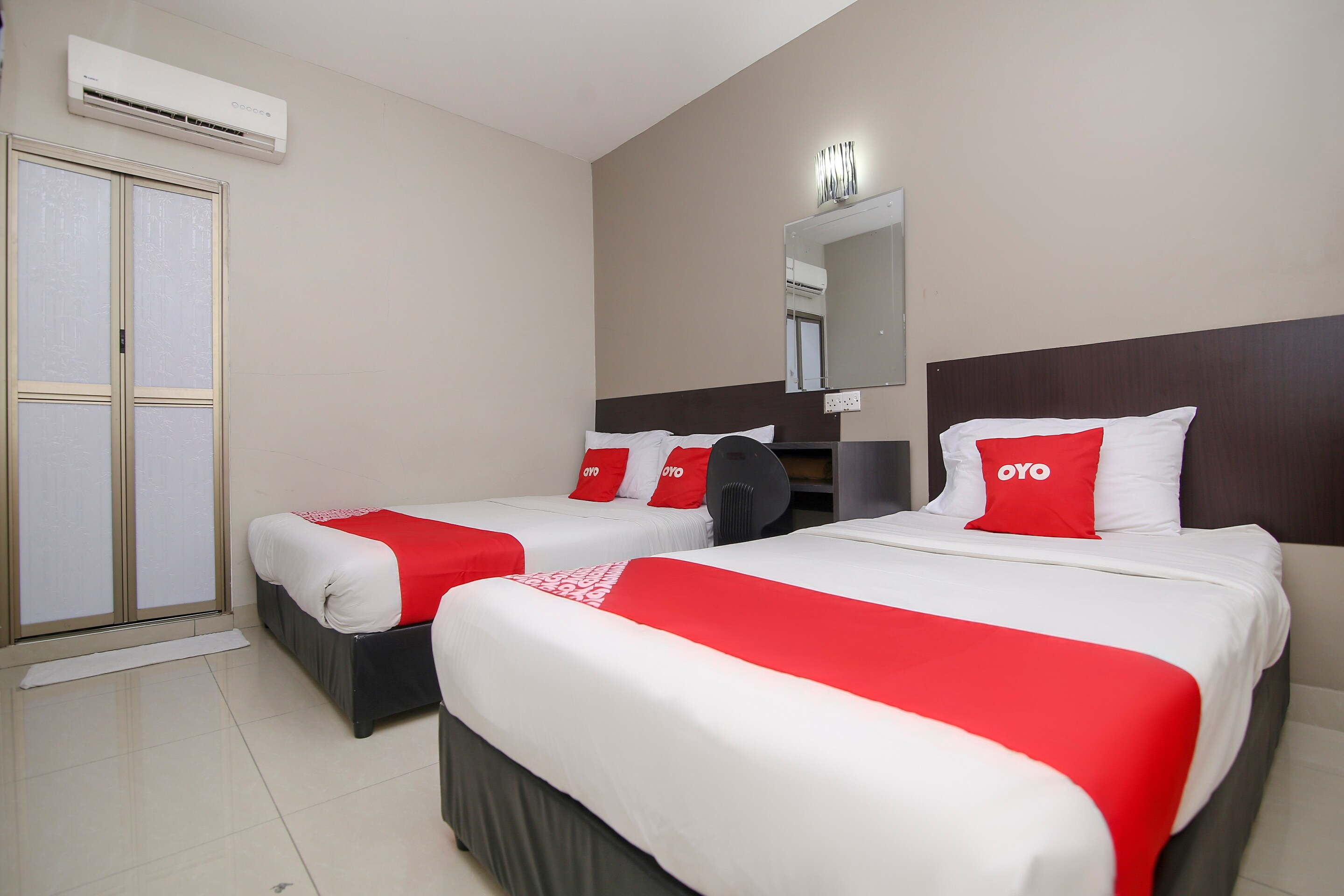 Hotel O Nice Stay Three Six Five Services - Tap to explore photos