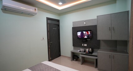 RRA Retreat Hotel, Nathdwara (5 Min walk to Temple) Room Type - Deluxe Room