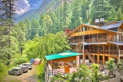 Royal Star Kasol