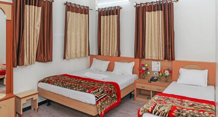 Hotel Vishal Palace Room Type - Three Bed Non Ac