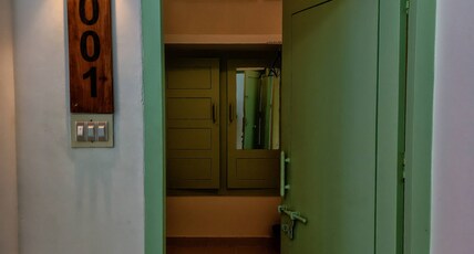 Calm Private Stay Near Kovalam Lighthouse Beach Room Type - Bedroom 001