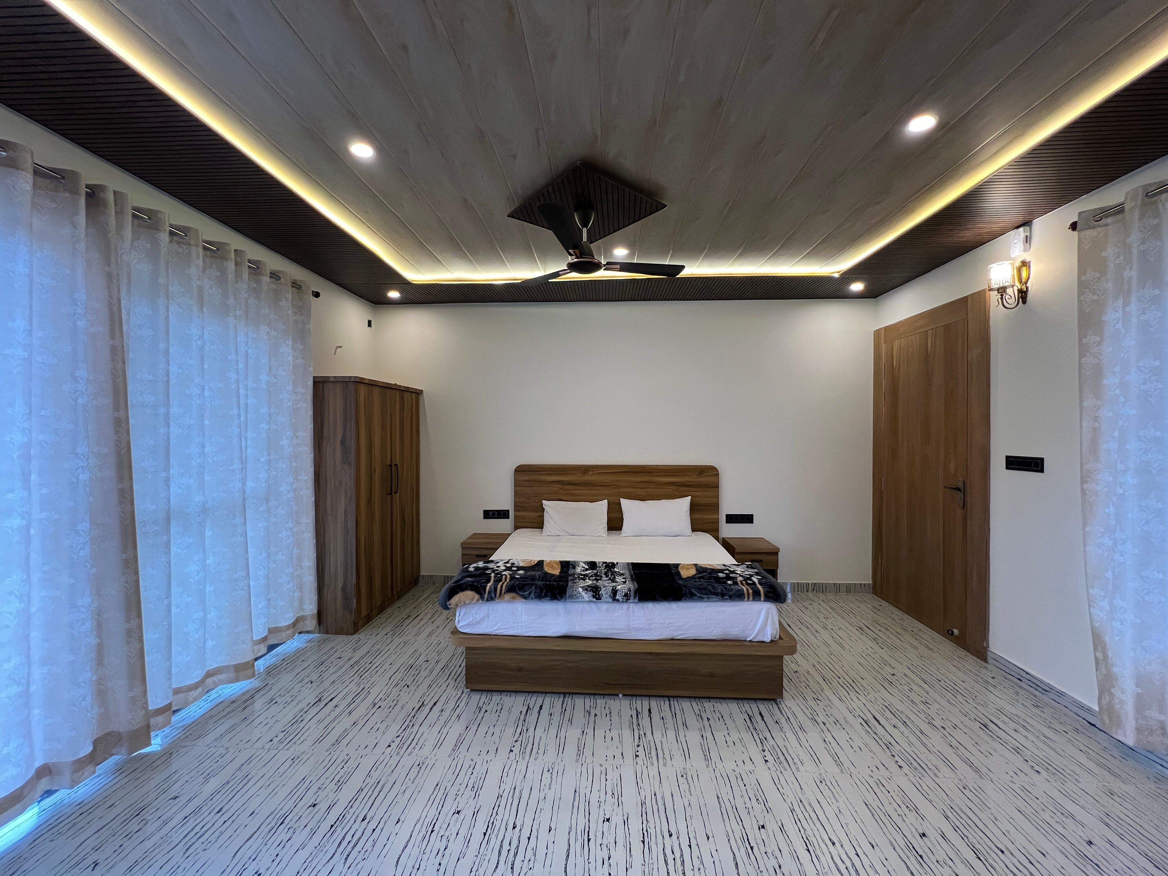 Apna Adda Home Stay near Lansdowne - Tap to explore photos