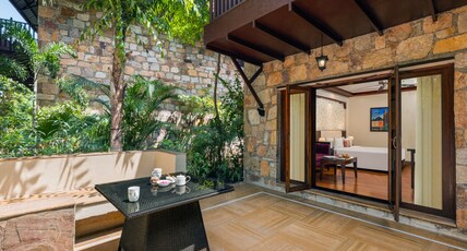Ananta Spa & Resort Room Type - Luxury Cottage with Private sit out