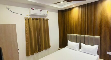 Hotel Stayvilla Room Type - Deluxe room