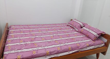 SANTSANG HOTEL Room Type - Deluxe Room with No View Double Bed