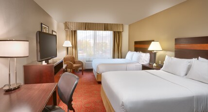 Holiday Inn Express & Suites Orem-North Provo, an IHG Hotel Room Type - 2 Queen Suite