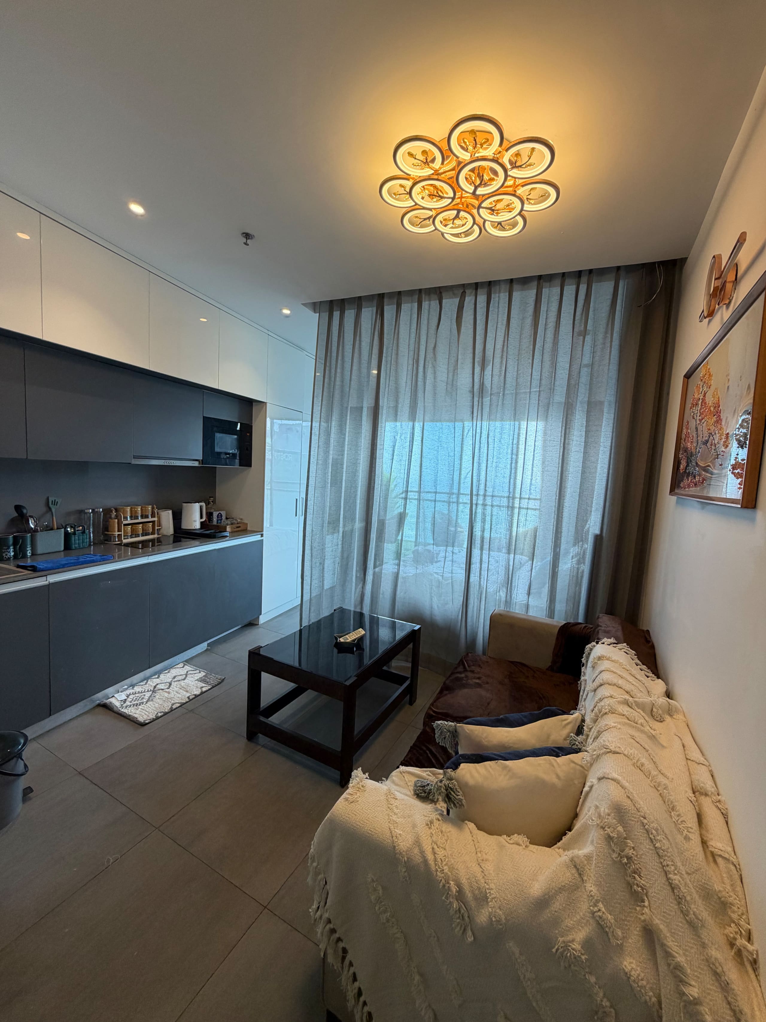 Cozy Stay In Noida - Tap to explore photos