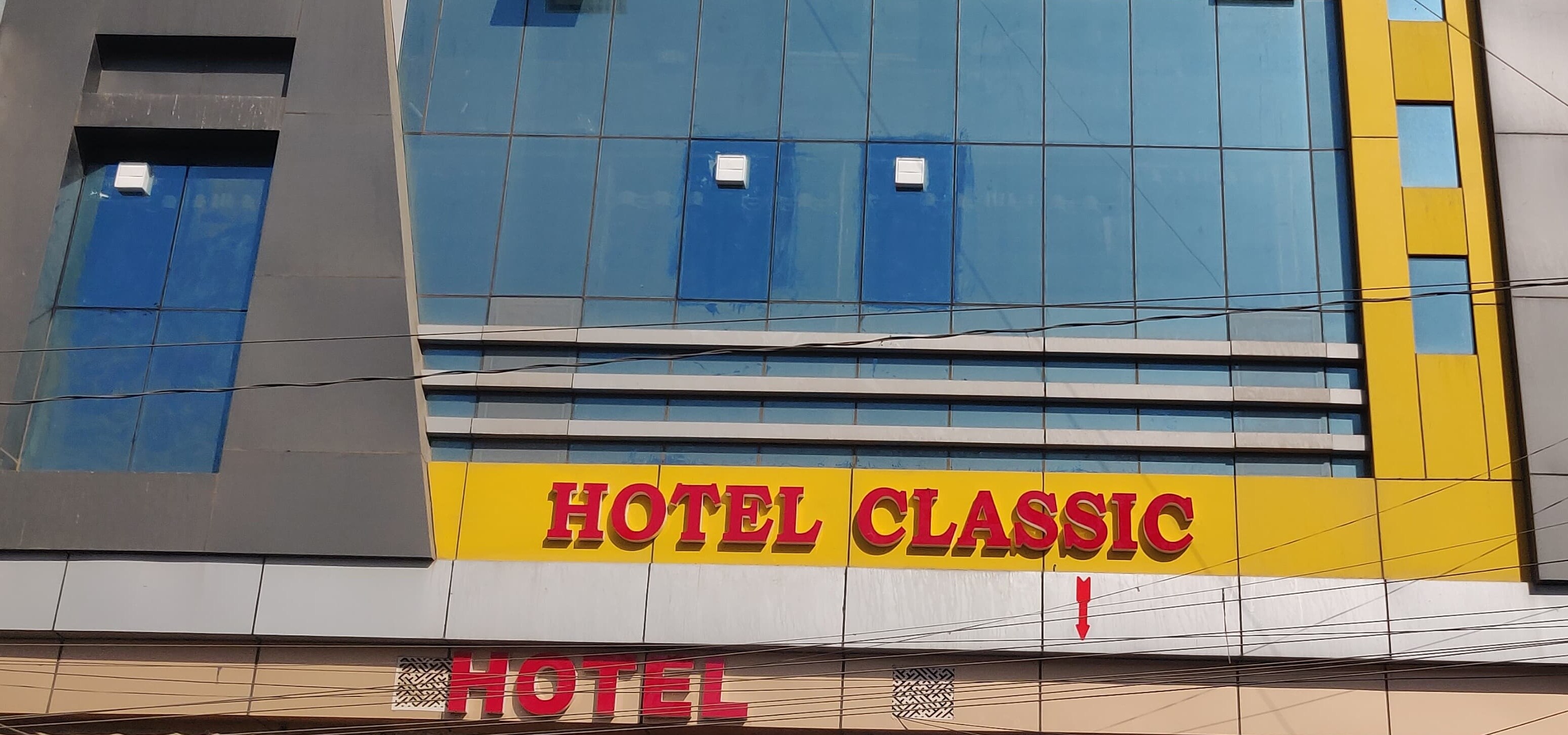 HOTEL CLASSIC - Tap to explore photos