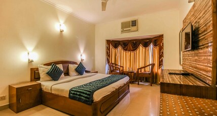 Hotel Smart Inn Room Type - Premium Room