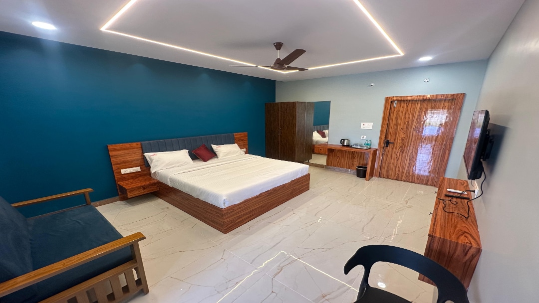 RainbowBeach Resort - Tap to explore photos