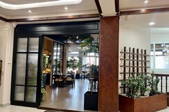ONE STOP HOTEL