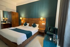 Haven on Hill | Rooms, Dorms & Cafe