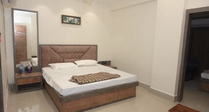 MANYAVAR GUEST HOUSE Room Type - 3 BHK Flat MANYAVAR GUEST HOUSE Room Type - 3 BHK Flat
