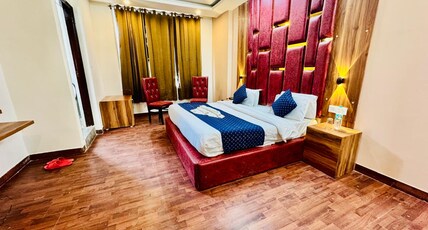 Royal Residency Room Type - Deluxe Room