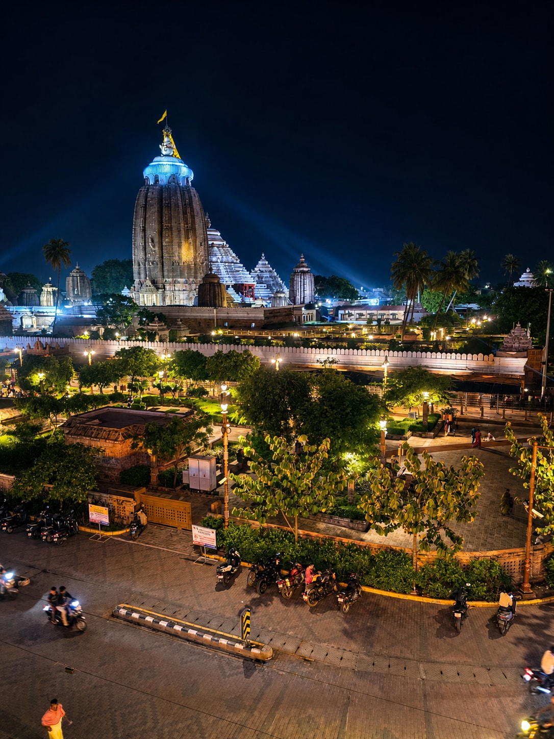 Bishnu Bhaban | 50M from Shree Jagannath Temple - Tap to explore photos