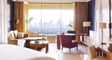 Raffles Dubai Room Type - Raffles, Club Room, Skyline View