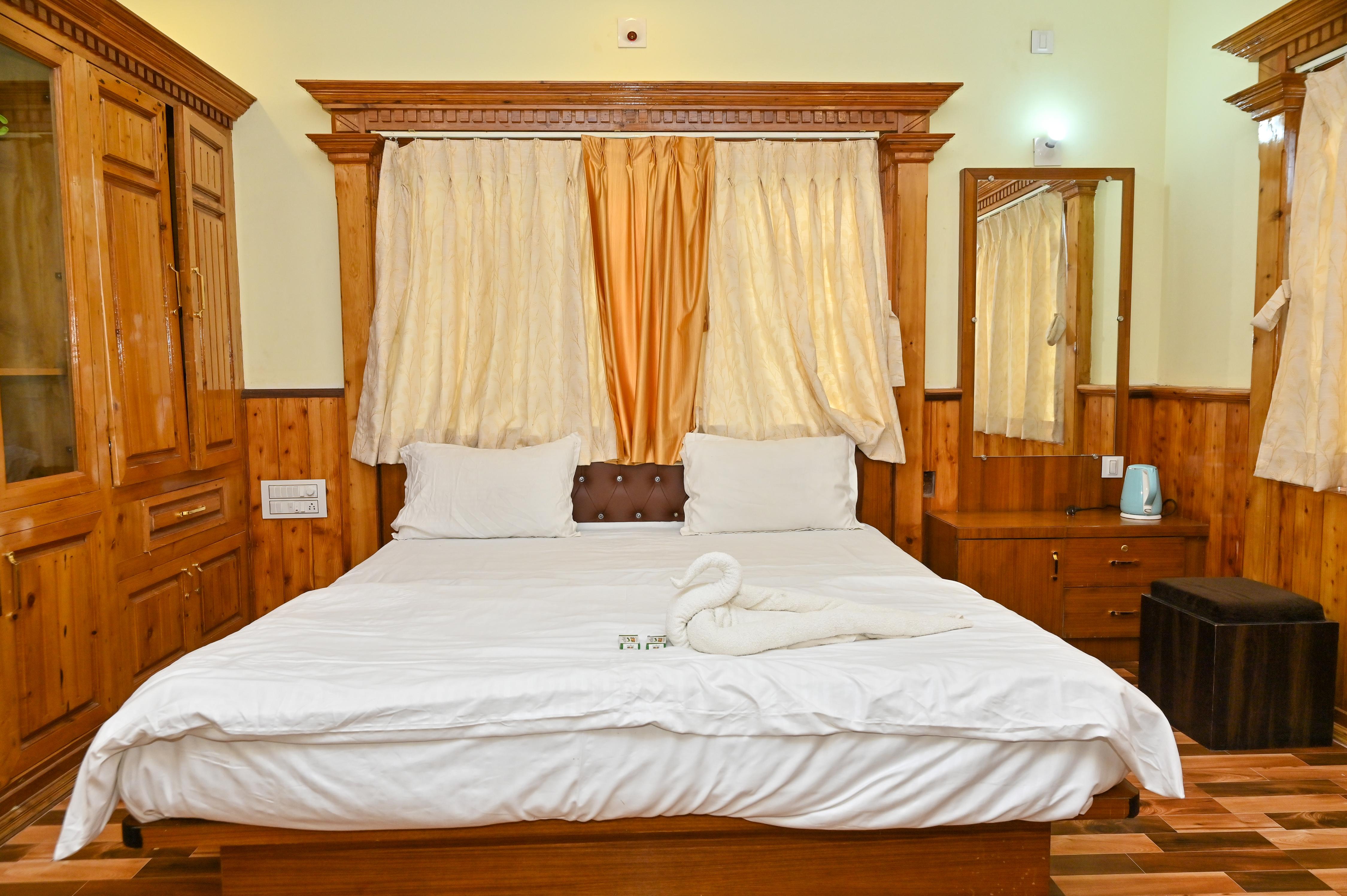 NAVARATHNA INTERNATIONAL RESORT - Tap to explore photos