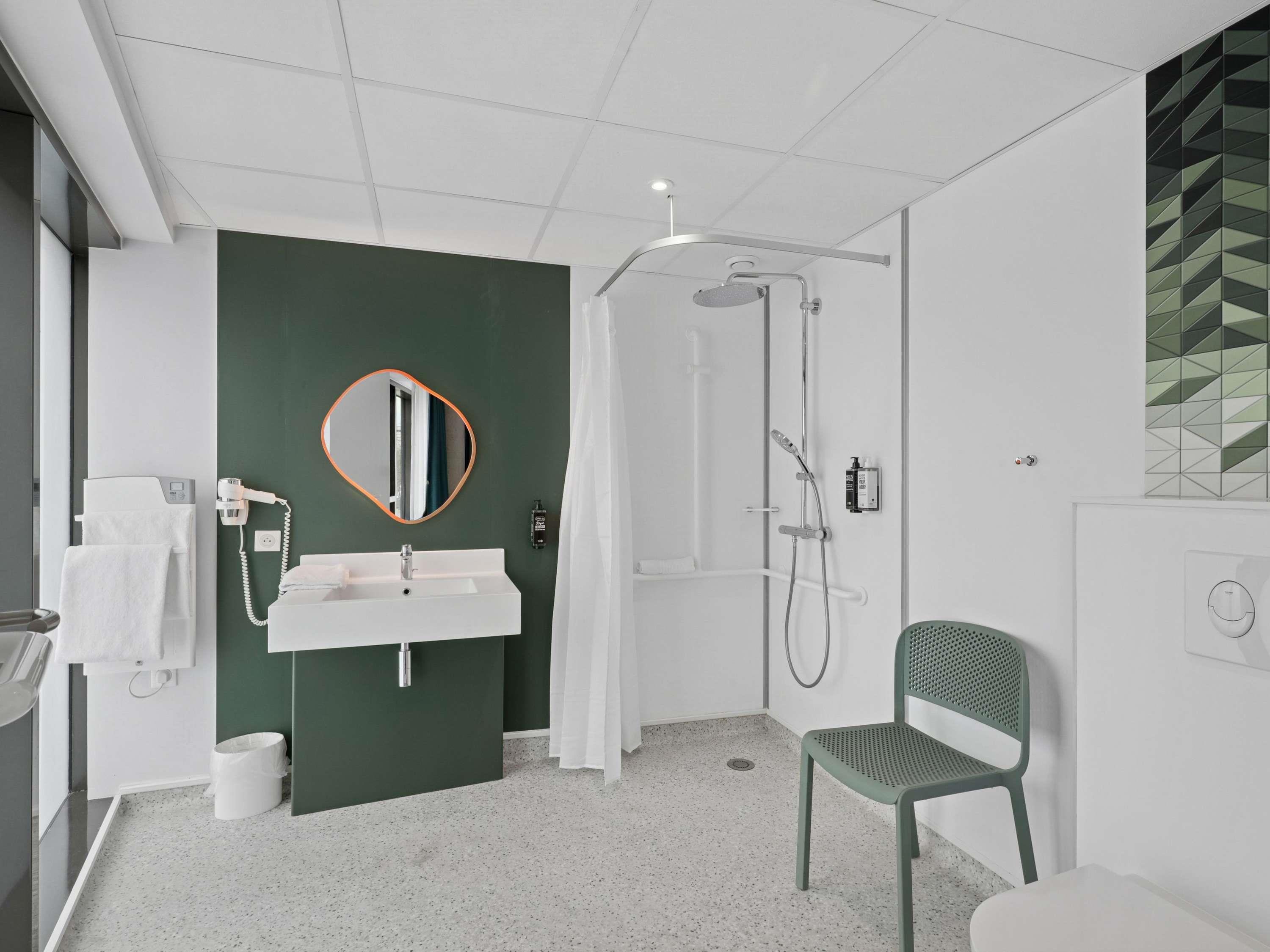 Ibis Styles Bezons Paris La Defense - Tap to explore photos