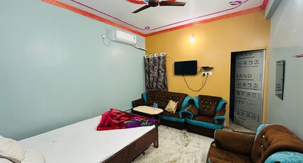 Hotel Sunshine Room Type - Deluxe Ac with Sofa