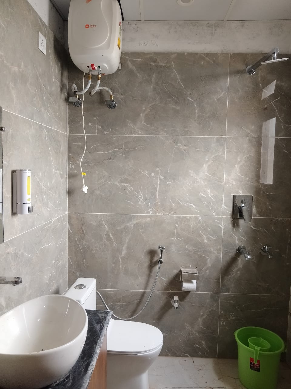 DAYA RESORT - Tap to explore photos