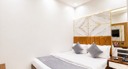 Nav Durga Guest House Room Type - Deluxe Room