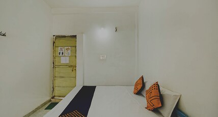 SPOT ON by OYO Krishna Market And Lodge Room Type - SPOT ON NON-AC