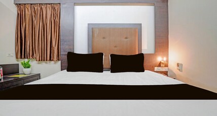 Collection O Dhanbad Railway Station Formerly Hotel VIP Residency Room Type - Deluxe