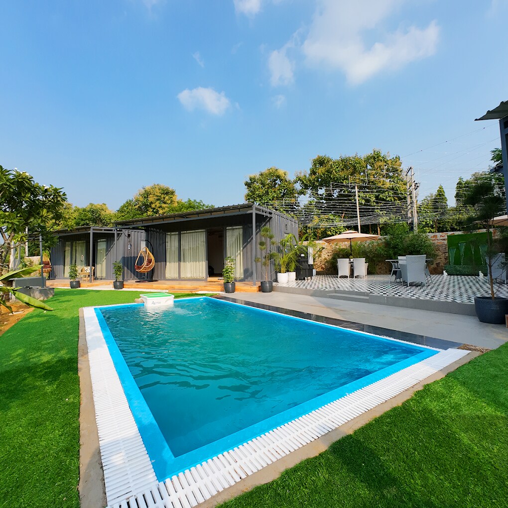 Qubes 6BHK Luxury Farmhouse - Tap to explore photos