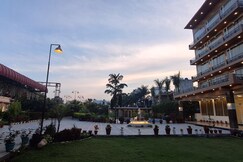 PARADISE RESORT