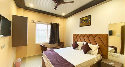 Rudravasa Room Type - Deluxe Room with City View