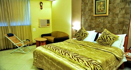 Hotel Royal Palace Room Type - Royal Executive Double Bed Room