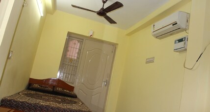 Sai Murugan Lodge Room Type - Budget Double Room with AC