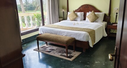 The Hans Coco Palm Beachfront Resort Room Type - Deluxe Suite with Ocean view