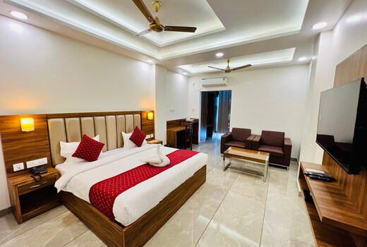 HOTEL TOKAS